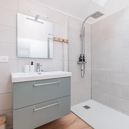 Moderne Avec Parking Gratuit Appartement *