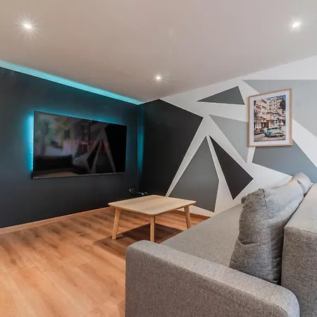 Appartement Moderne Avec Parking Gratuit